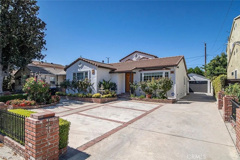 409 N Avon