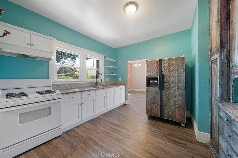 485 W Nicolet Street