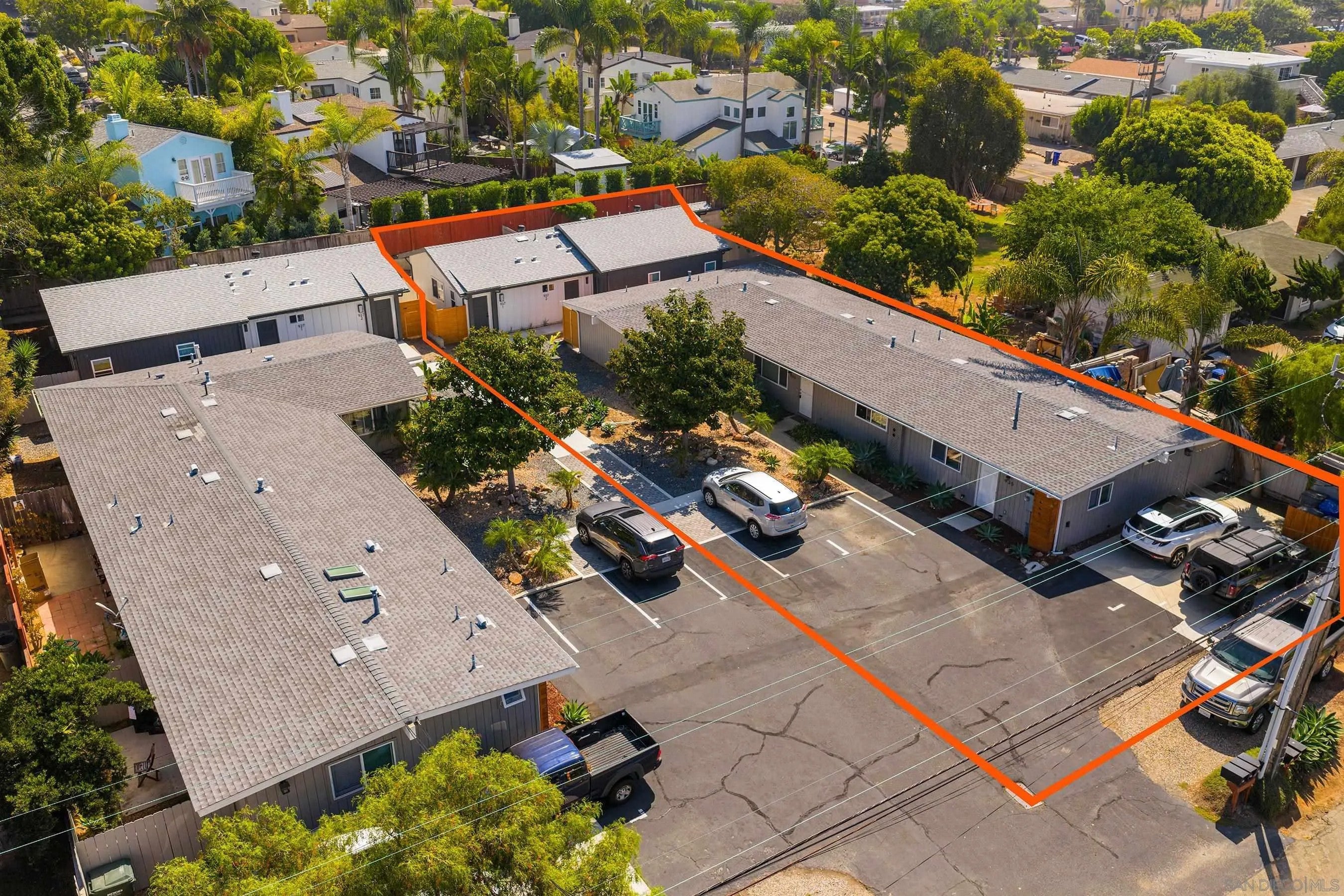 931-937 Regal Rd.