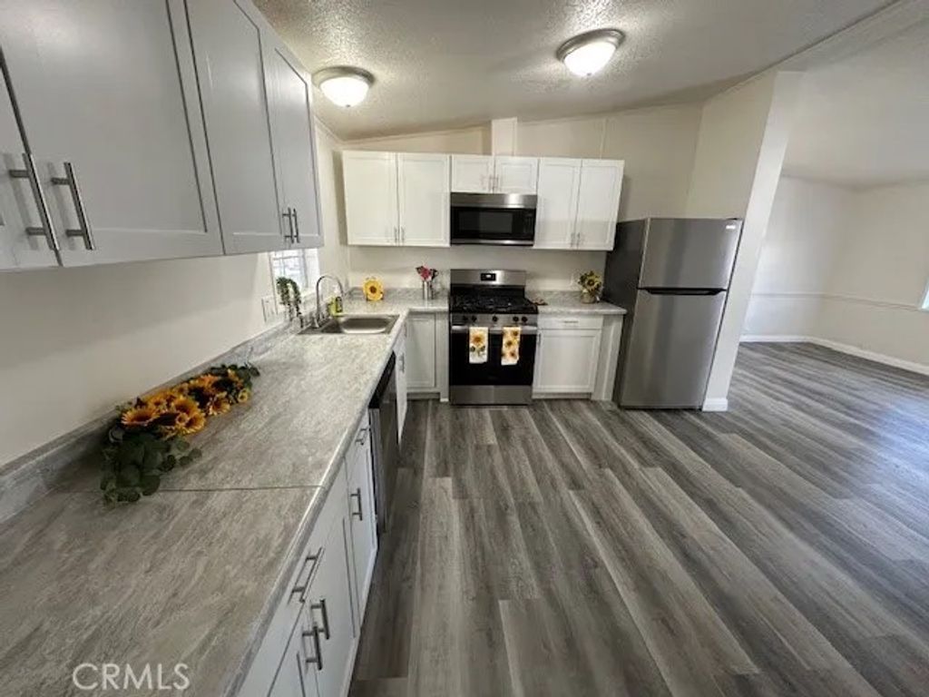 Photo of 880 N. Lake Street #82, Hemet, CA 92544 (MLS # SW25257432)