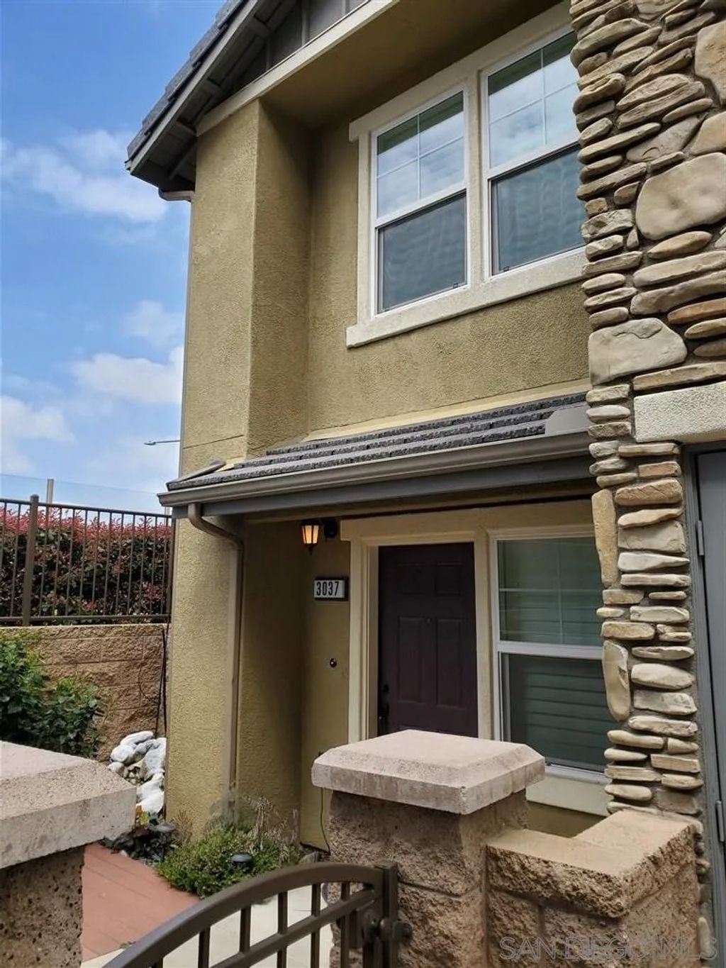 Photo of 3037 Cole Grade Dr, Santee, CA 92071 (MLS # 250041456)