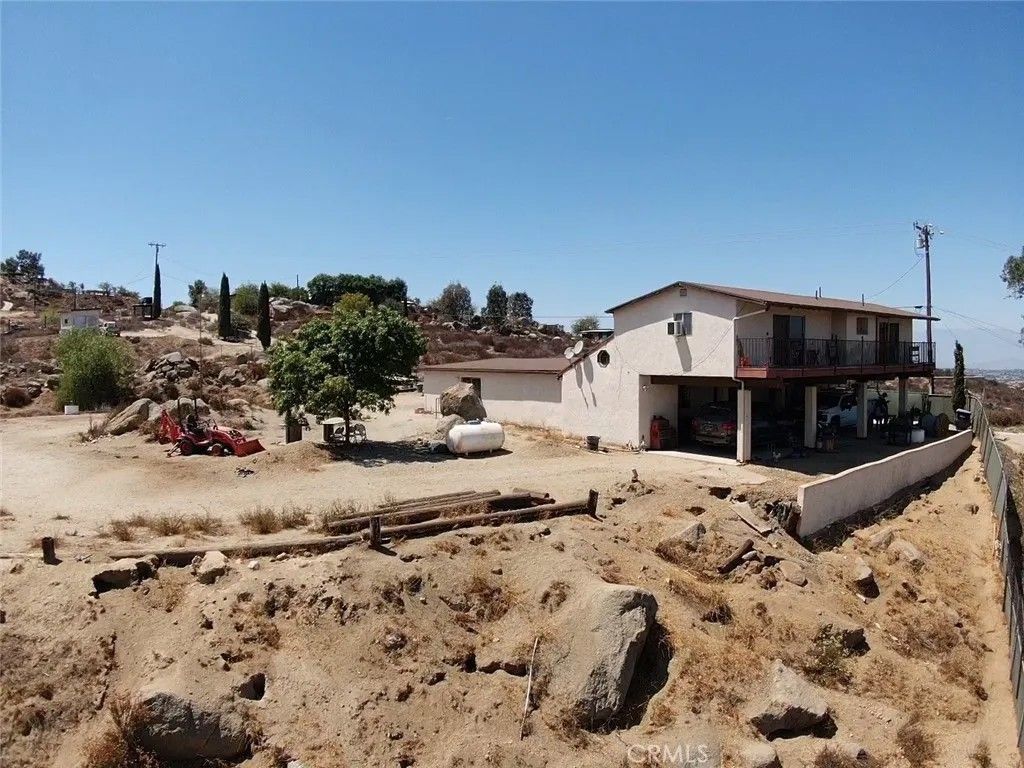 Photo of 20320 Roads End Drive, Perris, CA 92570 (MLS # IV25185261)