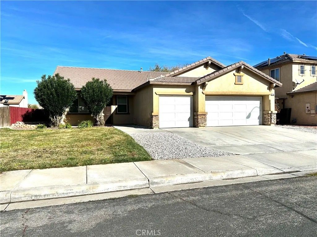 Photo of 13846 Hawk Court, Victorville, CA 92394 (MLS # IG25272192)