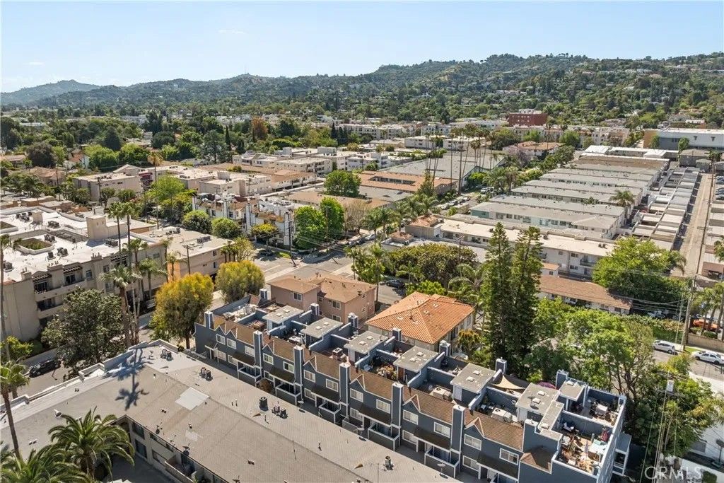 Photo of 4511 Murietta Avenue #8, Sherman Oaks, CA 91423 (MLS # SR26080143)