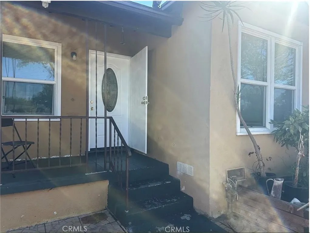644 E 88th