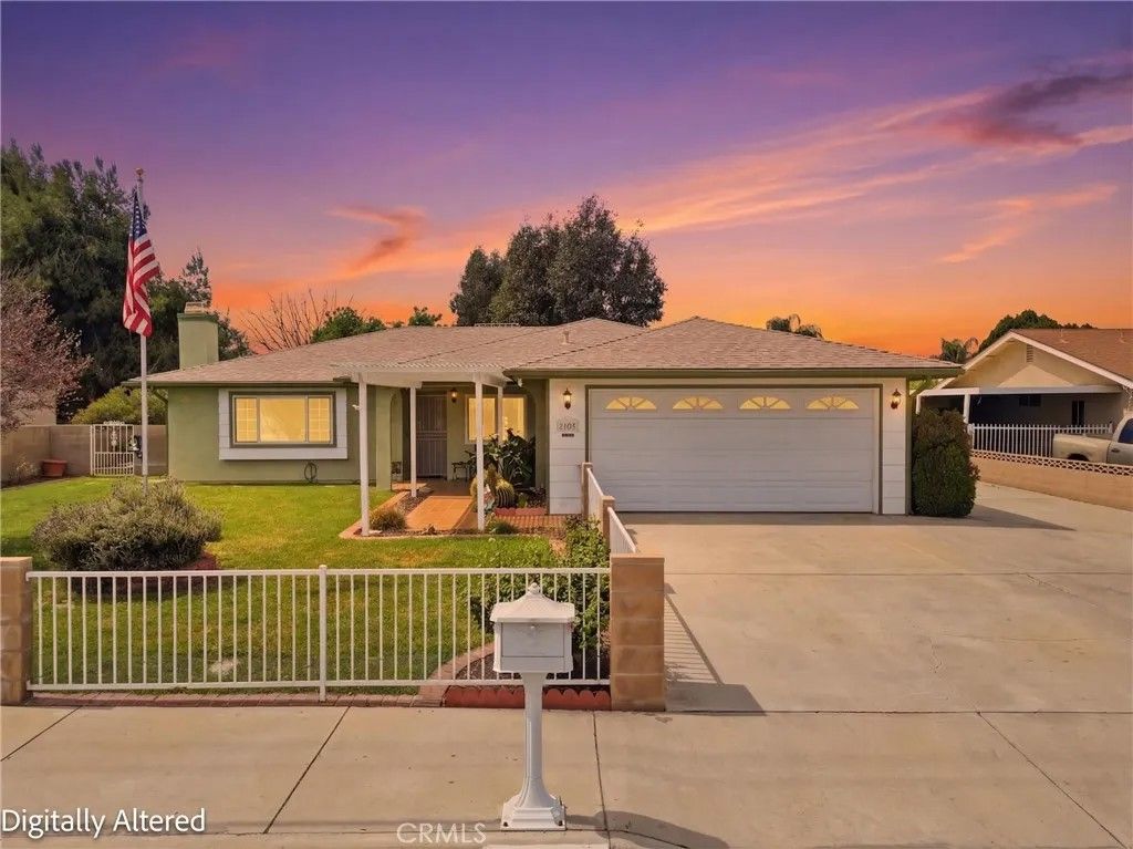 Photo of 217 N Hemet St, Hemet, CA 92544 (MLS # SW26054925)