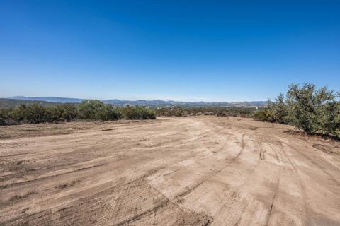 Tiny photo for 1400 Shasta Way, Boulevard, CA 91905 (MLS # 250043072)