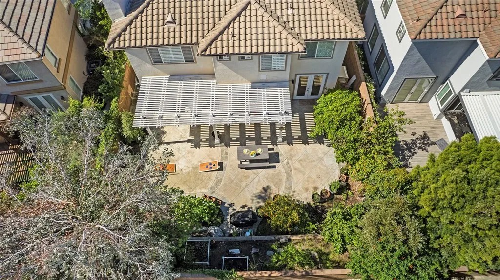 65 Ashcrest