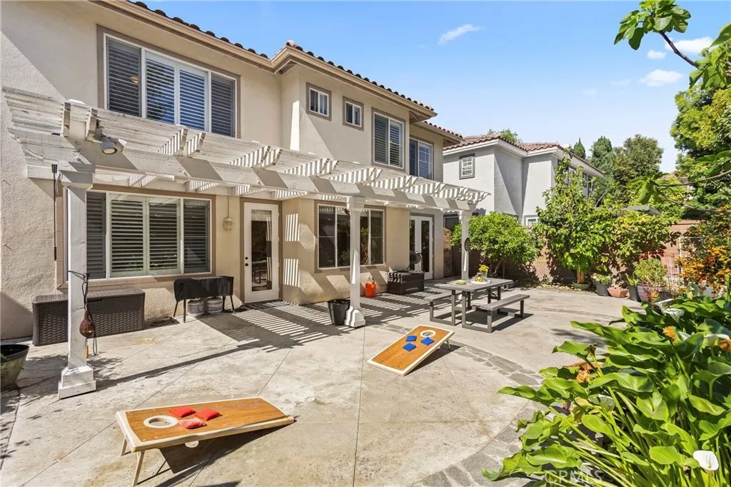 65 Ashcrest