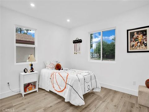 Tiny photo for 7055 Fallbrook Avenue, West Hills, CA 91307 (MLS # SR25246764)
