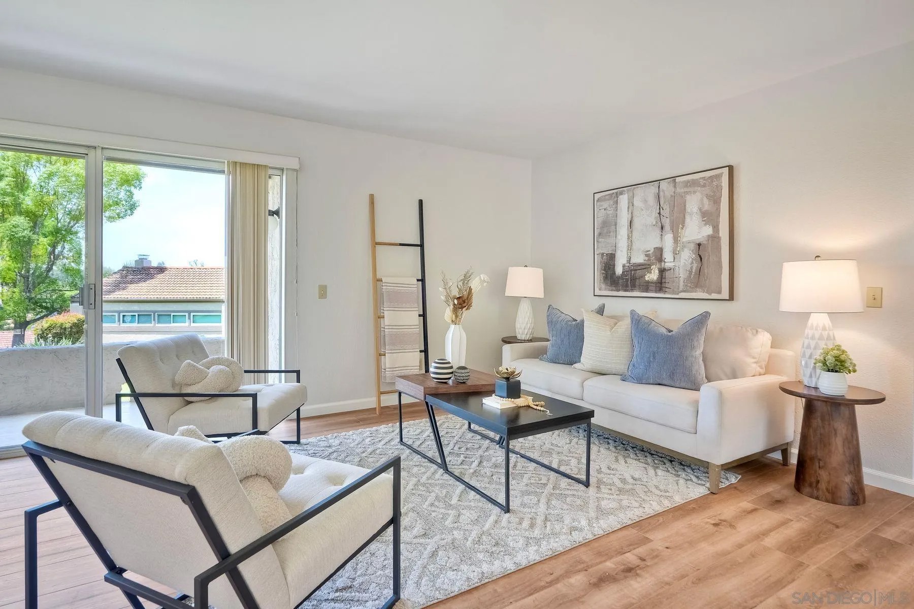 17438 Plaza Otonal