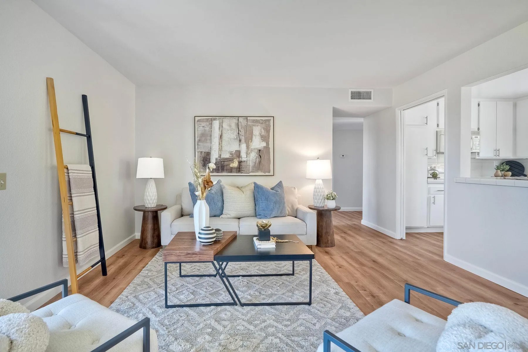 17438 Plaza Otonal
