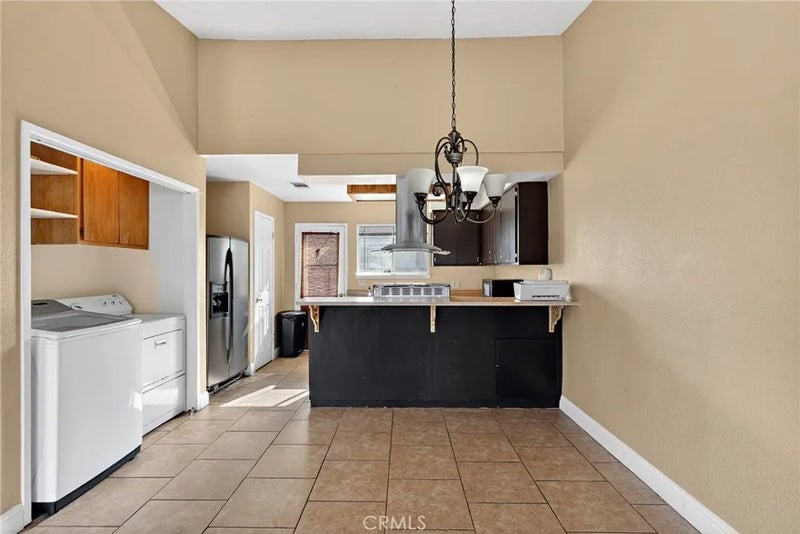 1754 Merced