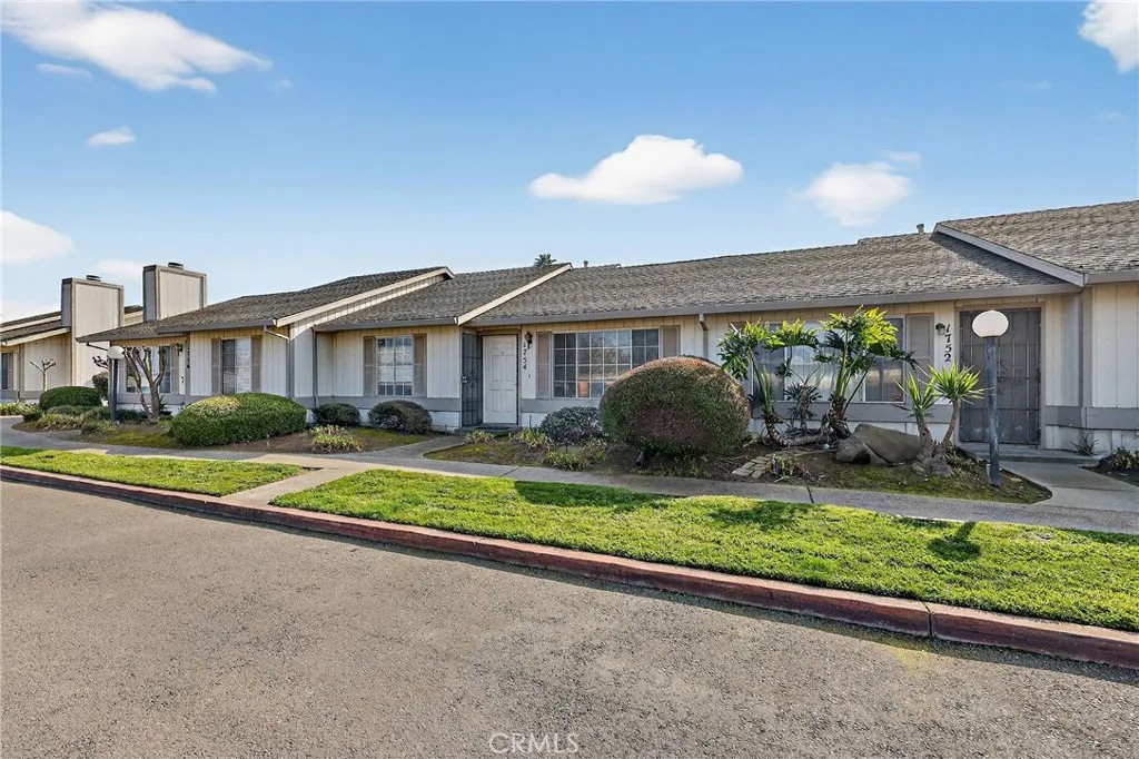 1754 Merced