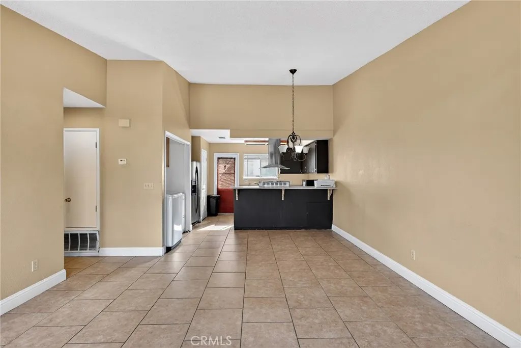 1754 Merced