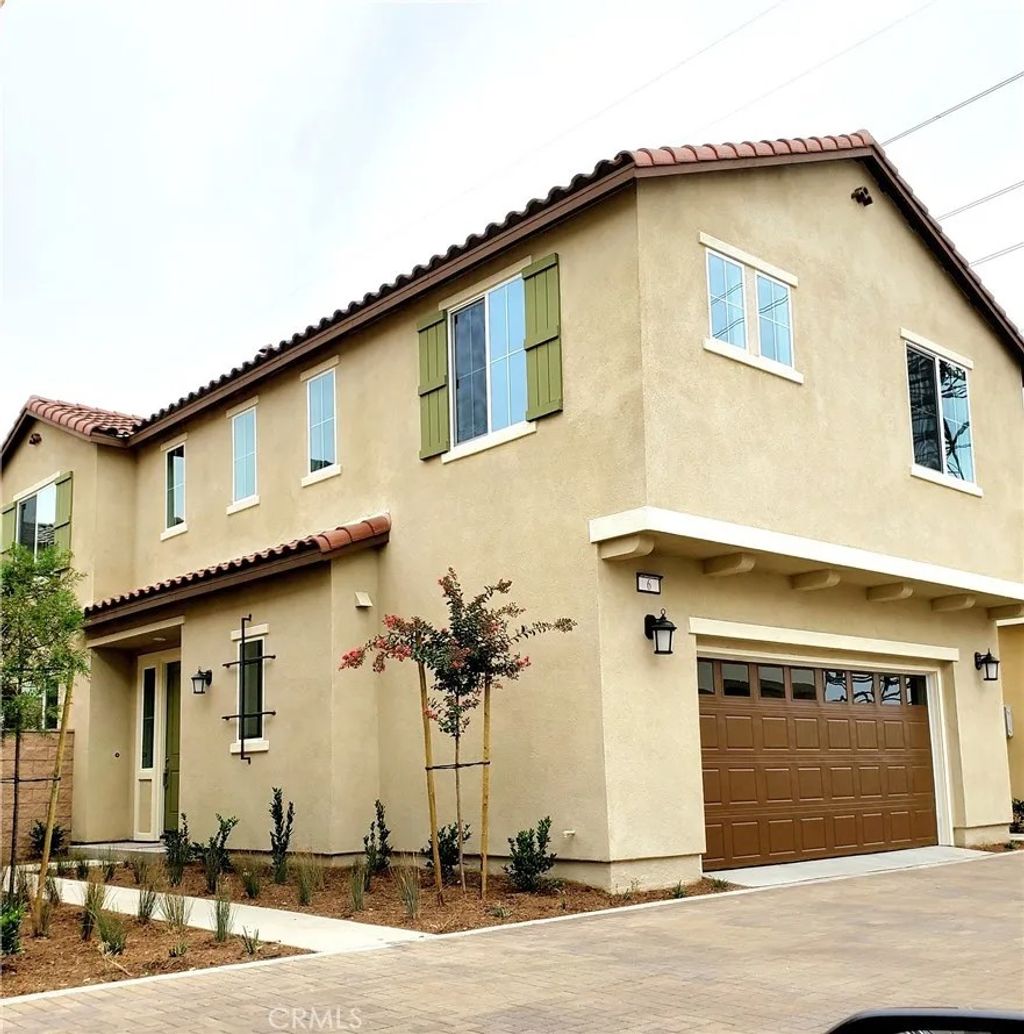 Photo of 16229 Castello Lane #6, Fontana, CA 92336 (MLS # IG26017336)