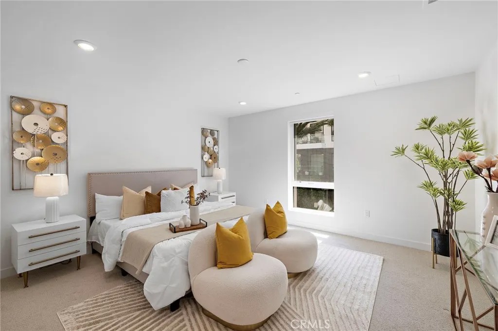 1302 Rivington