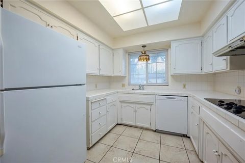 Tiny photo for 688 Elise Court, Merced, CA 95340 (MLS # MC25246585)