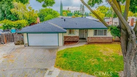 Photo of 688 Elise Court, Merced, CA 95340 (MLS # MC25246585) Photo of 688 Elise Court, Merced, CA 95340 (MLS # MC25246585)