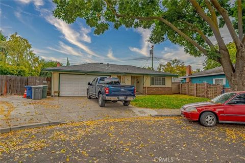 Tiny photo for 688 Elise Court, Merced, CA 95340 (MLS # MC25246585)