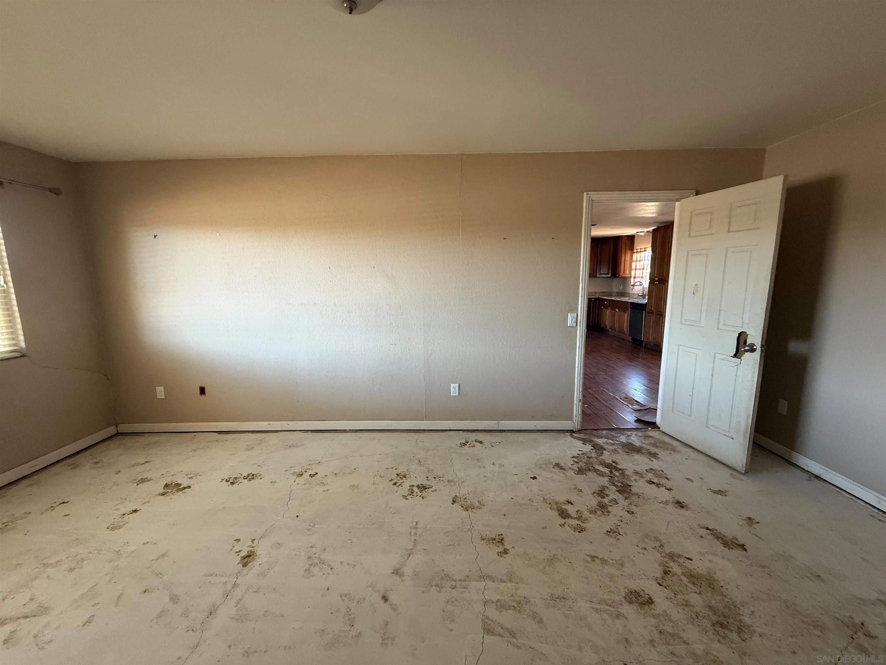 23273 Marsh Creek