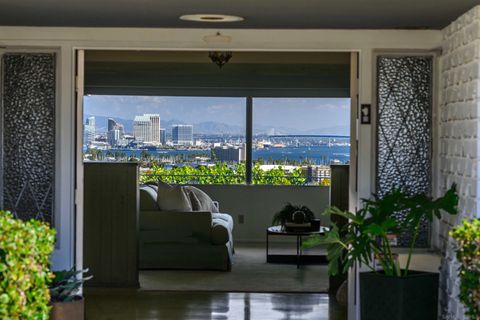 2255 Evergreen St Point Loma CA 92106