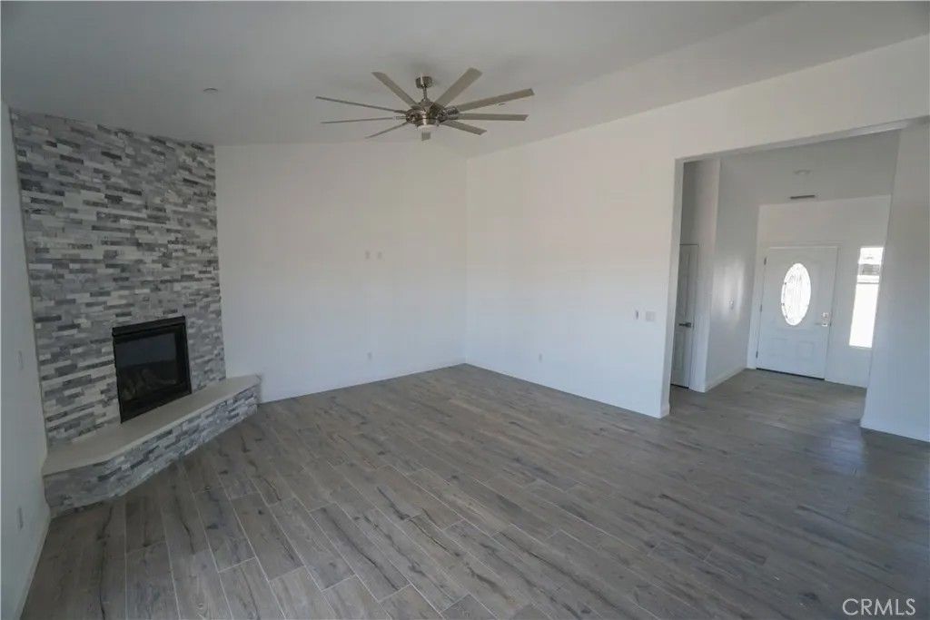 Photo of 14416 Ricaree Road, Apple Valley, CA 92307 (MLS # HD26038728)