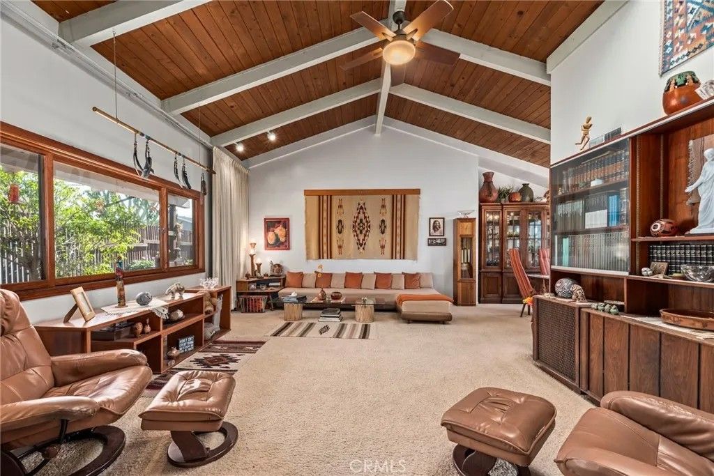 Photo of 627 W Pine Avenue, El Segundo, CA 90245 (MLS # SB26006971)