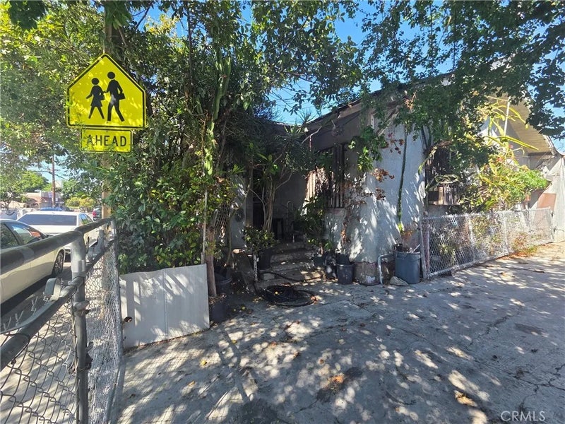 7500 Crockett