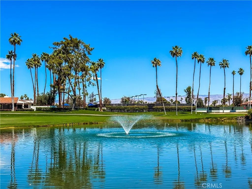 Photo of 74 Avenida Las Palmas, Rancho Mirage, CA 92270 (MLS # OC26061709)