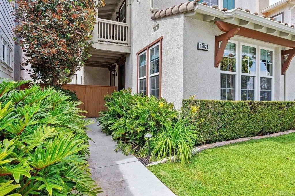 16624 Honeybrook Avenue