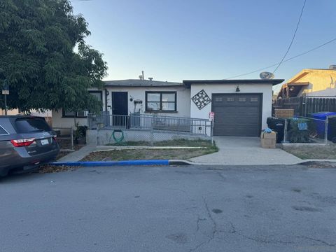 866 Merlin Dr San Diego CA 92114