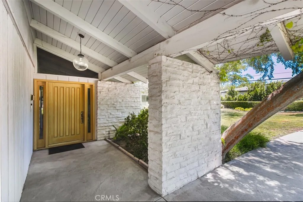5238 Twin Oaks