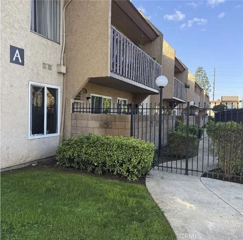 801 S Lyon Street 21 (A-123) Santa Ana CA 92705
