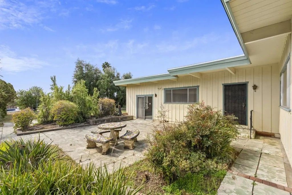 Photo of 10850 2nd Street, Santee, CA 92071 (MLS # NDP2602342)