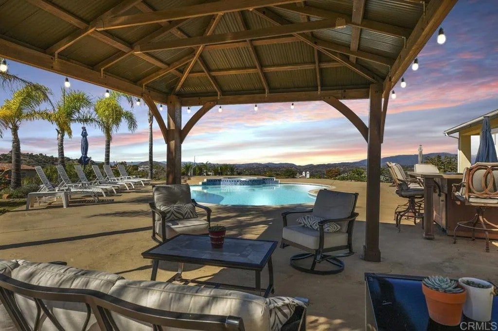 27051 Toyon Ridge Trail