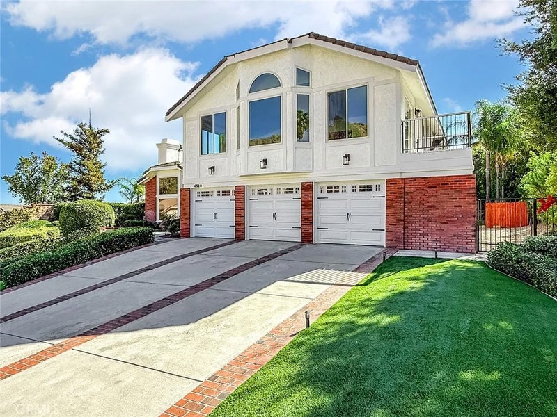 4940 Rock Castle Court