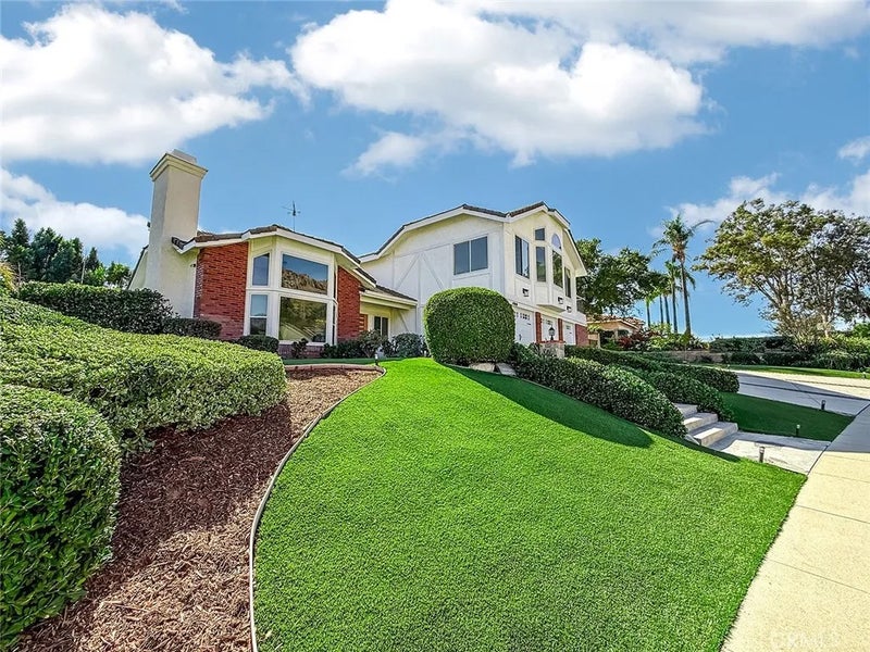 4940 Rock Castle Court