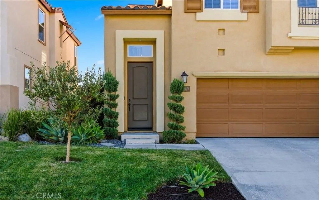 Photo of 38369 Windingwalk Drive, Murrieta, CA 92563 (MLS # SW25270809)