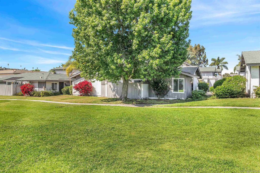 Photo of 3441 Seabreeze Walk, Oceanside, CA 92056 (MLS # 260009314)