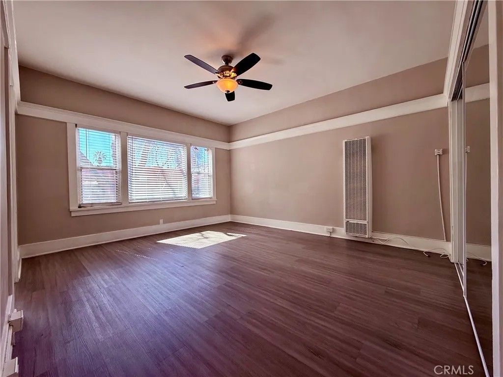 Photo of 406 Linden Avenue #5, Long Beach, CA 90802 (MLS # PW26055831)