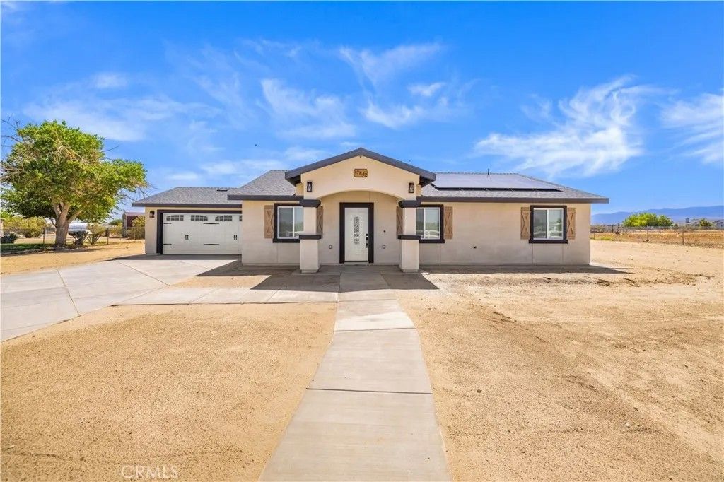 Photo of 37842 117th St, Littlerock, CA 93543 (MLS # SR26107598)