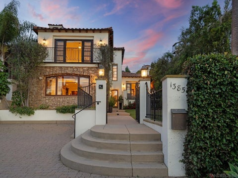 Photo of 1385 Park Row, La Jolla, CA 92037 (MLS # 260022109)