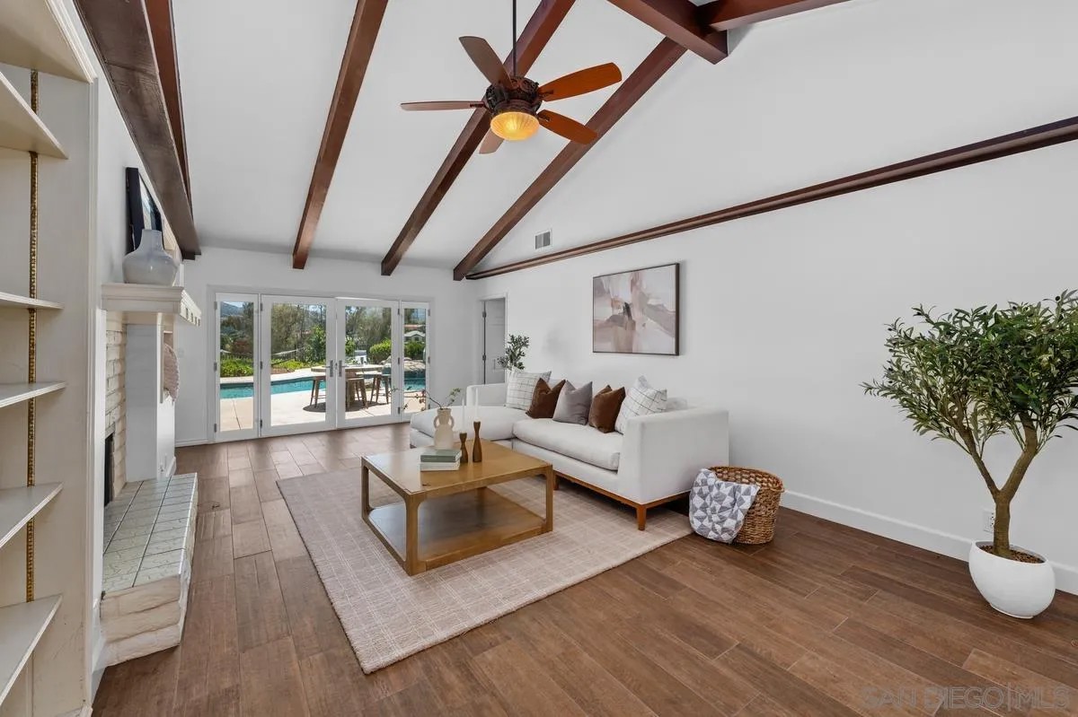 17563 Saint Andrews