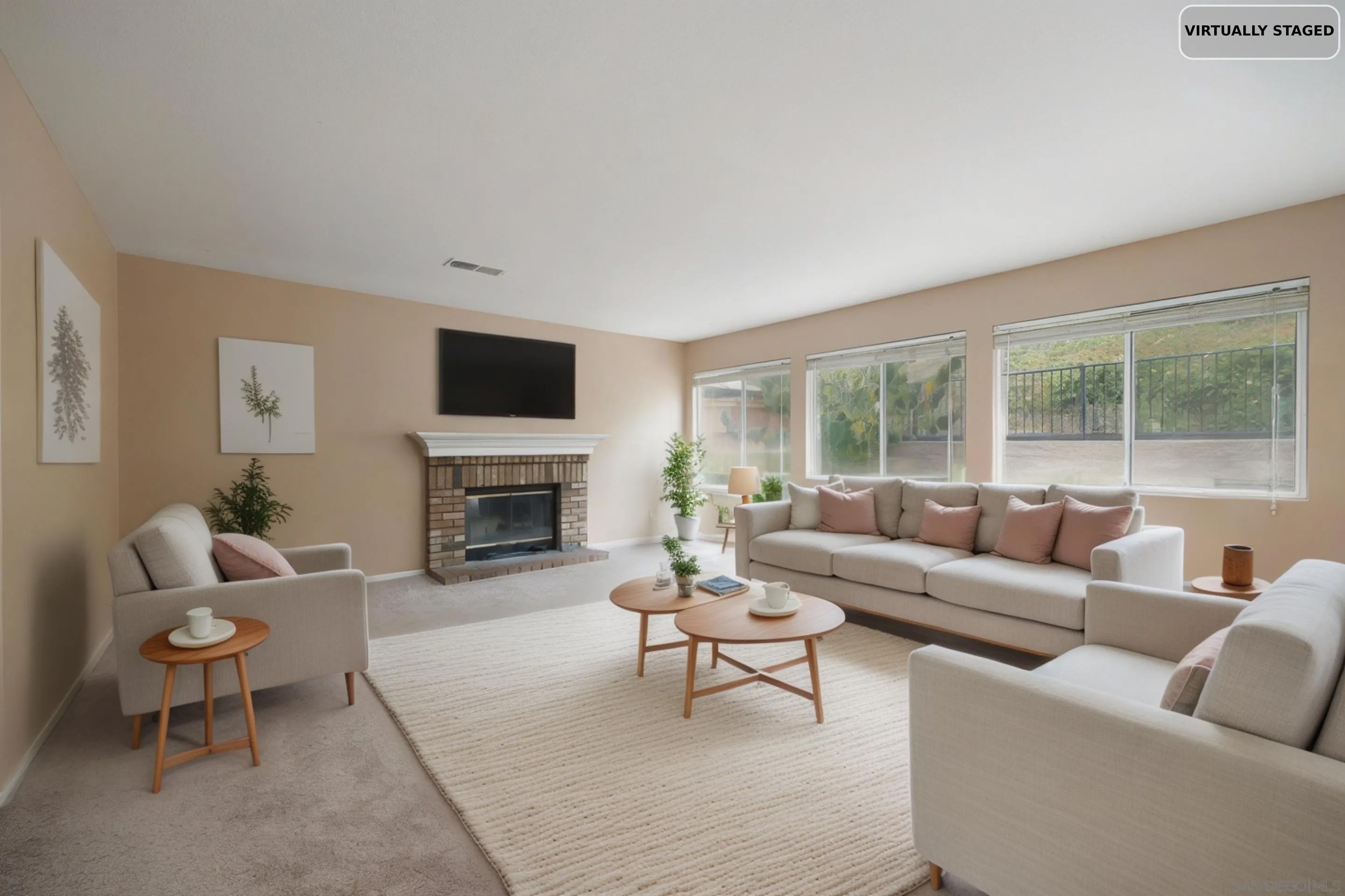 314 La Soledad Way