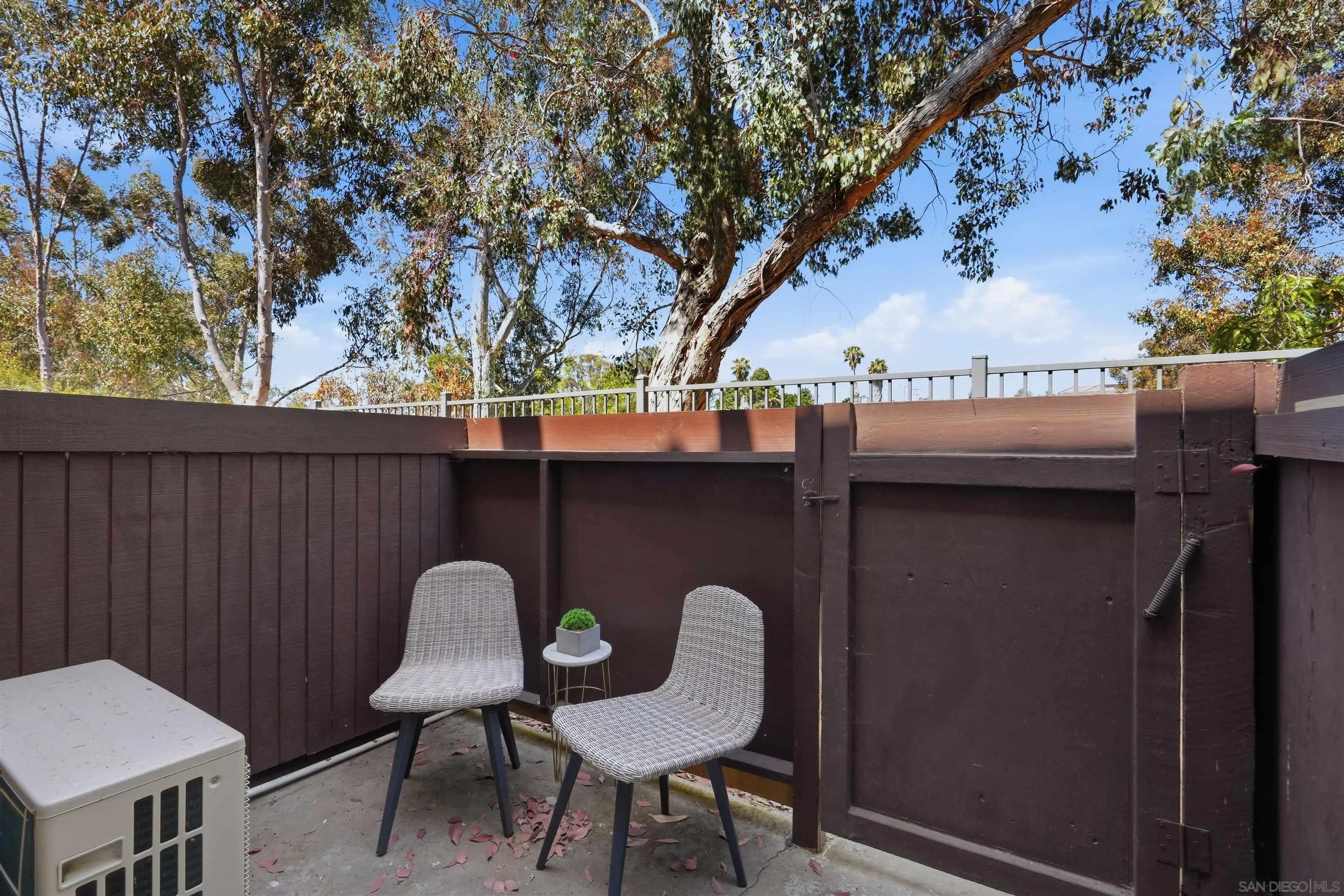 3454 Castle Glen Dr 151