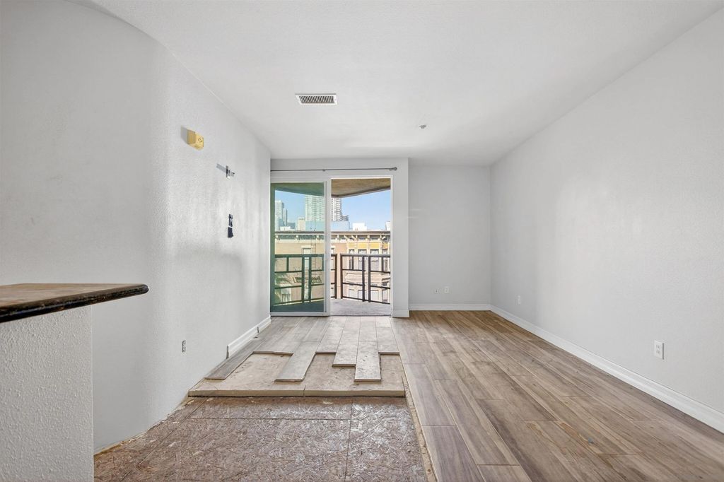 Photo of 1225 Island Aveneue Ave #407, San Diego, CA 92101 (MLS # 250045967)