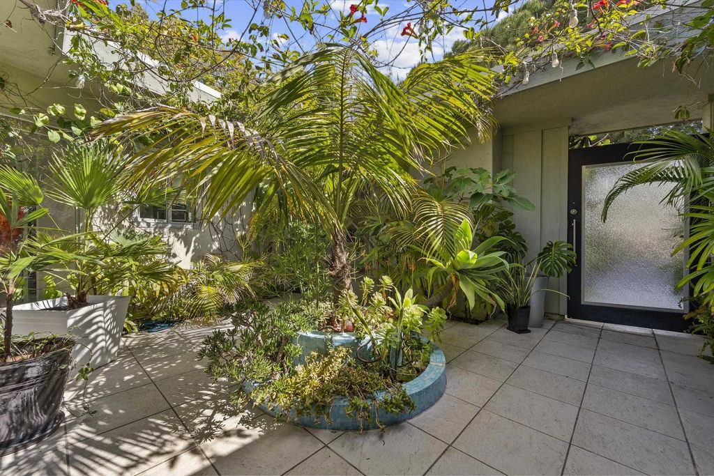 Photo of 5920 La Jolla Blvd, La Jolla, CA 92037 (MLS # 260010269)