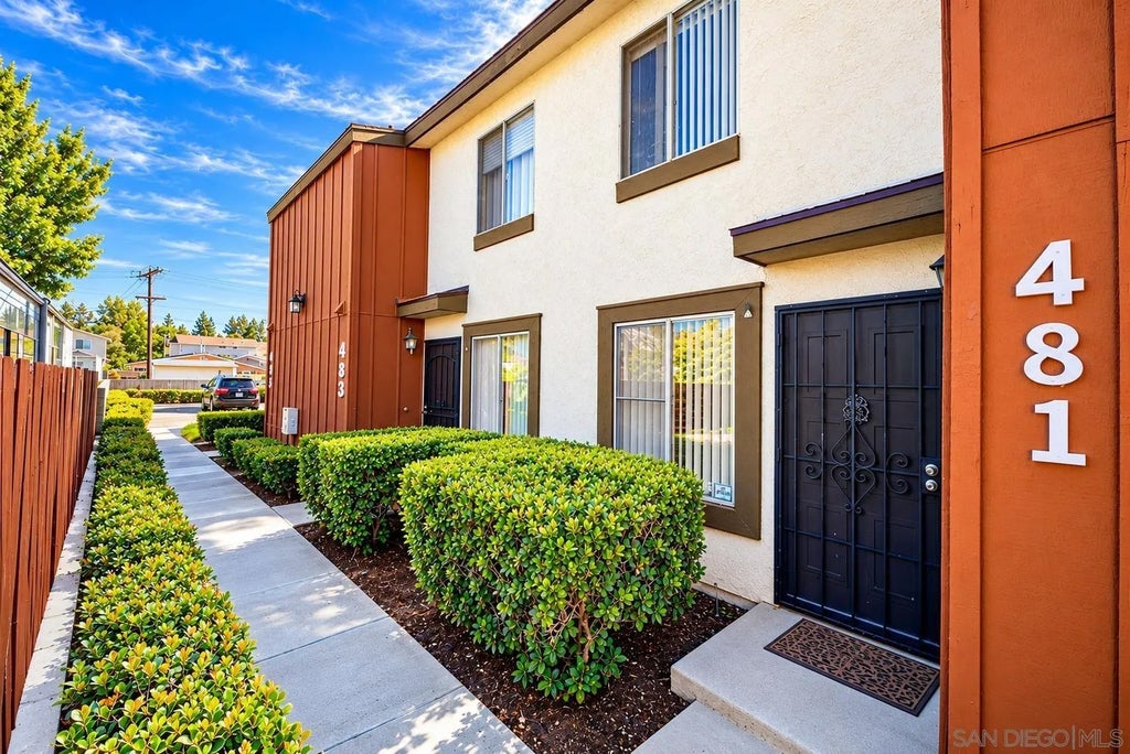 Photo of 481 S Lincoln Ave, El Cajon, CA 92020 (MLS # 260025824)