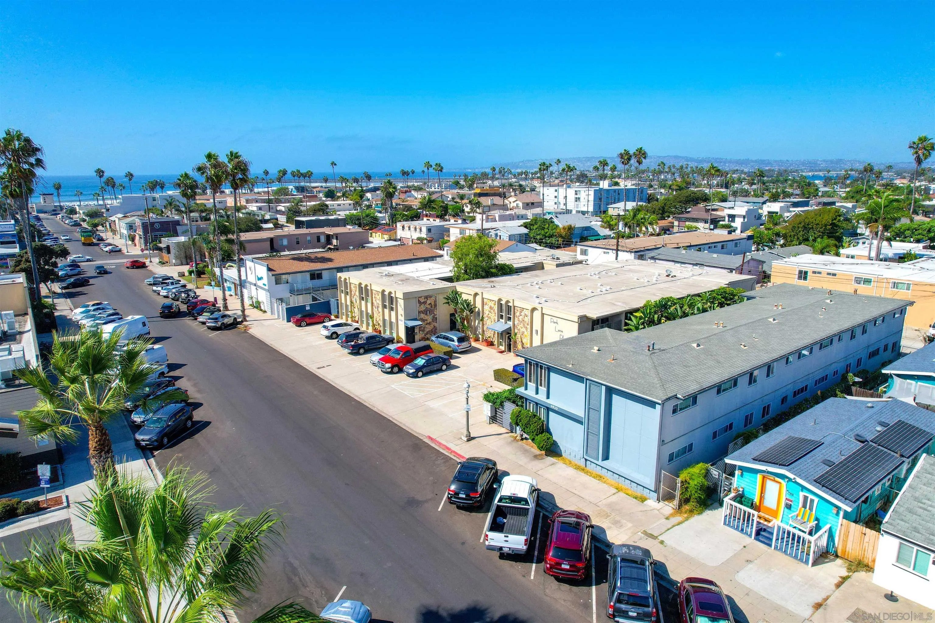 4930 Santa Monica